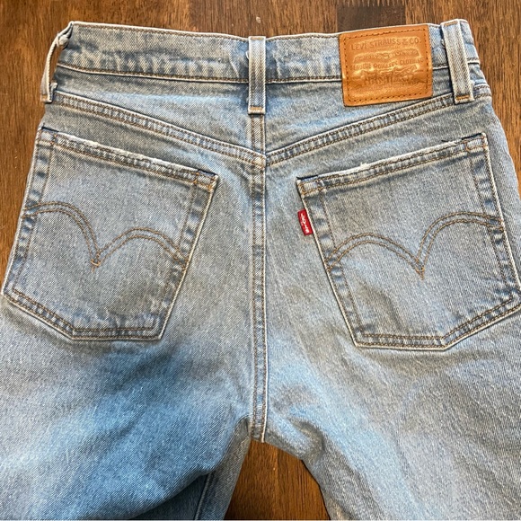 Levi’s wedge ankle jeans - Picture 4 of 4